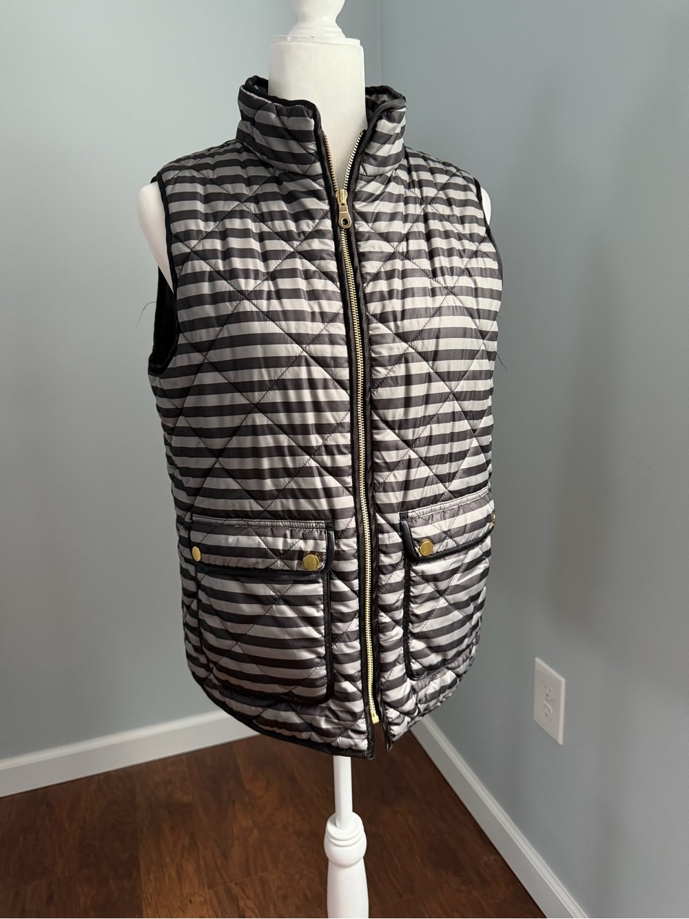 Cremieux Women’s Puffer Vest